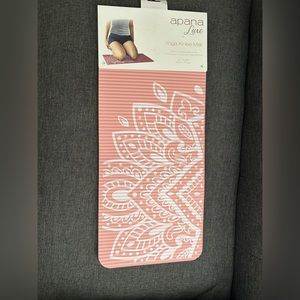 Apana Luxe Yoga Knee Mat